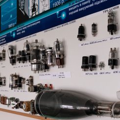 Лабораторії та Музеї кафедри фізики